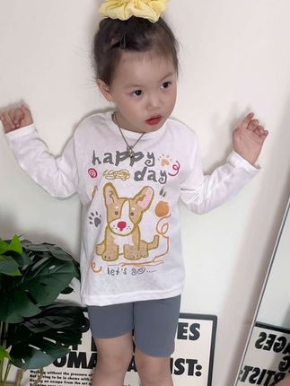 我的爱会像阳光一样包围着你,也给以你光辉 灿烂的自由 #萌娃穿搭 #萌宝潮童穿搭 #防晒衣 #创作灵感