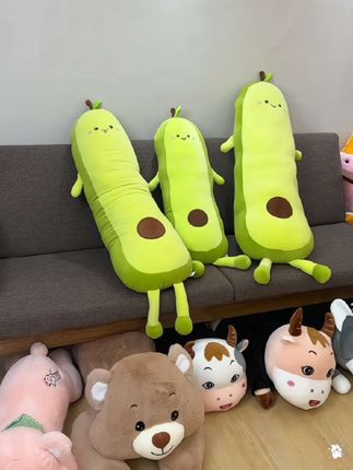 姐妹们,七夕节安排一个可爱的牛油果抱枕 软软的好好看太可爱了, 抱着很舒适哦 #抱枕 #牛油果抱枕 #礼物推荐 #夹腿抱枕#七夕礼物@巨量千川 @DOU+小助手