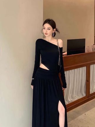 #小个子显高显瘦穿搭 #简约又性感的辣妹穿搭 #美出高级感 #纯欲天花板 #今天穿什么