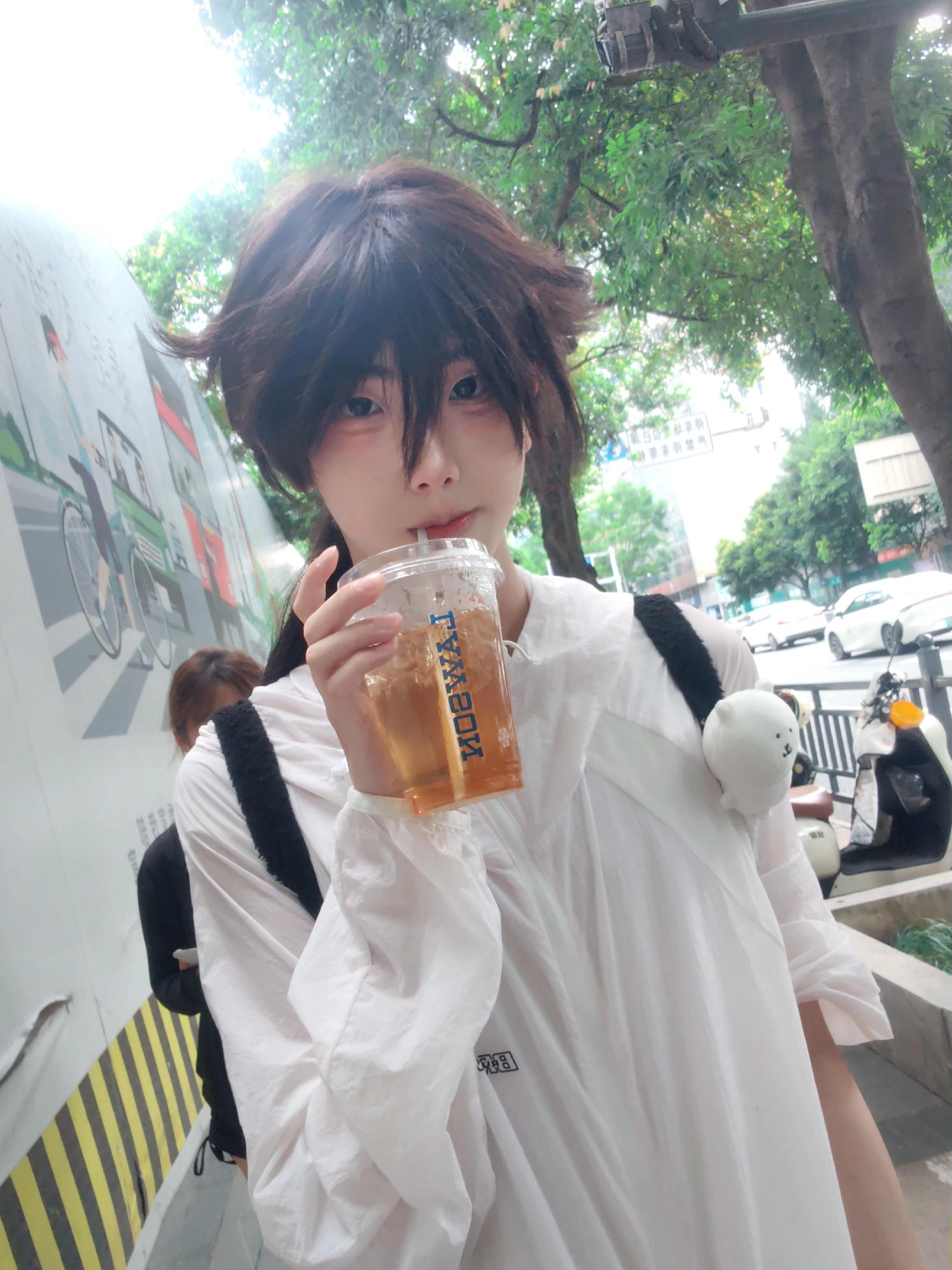 看着我干嘛#长发男生 #08 #少年感 #氛围感