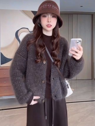 #韩系穿搭 #毛衣搭配 #秋冬穿搭 #外套穿搭 #毛衣开衫