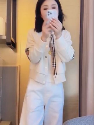 早秋新款韩系百搭宽松格纹拼接外套#品质女装 #气质女神穿搭 #今日穿搭分享