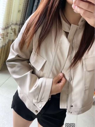 #今天穿什么 #小个子穿搭 #短款小皮衣外套