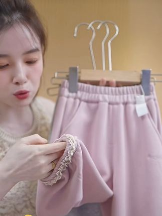#秋冬穿搭 #加绒卫裤 #保暖又好看 #无限回购的宝藏单品 #穿搭