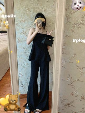 【你很美】盐系炸街酷飒拽姐穿搭套装辣妹黑色吊带上衣微喇裤两件套#夏季新款#穿搭一整套#吊带上衣微喇裤套装#辣妹穿搭#时尚两件套