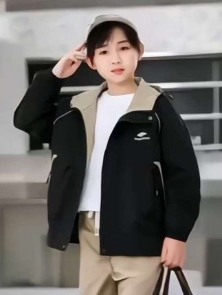 儿童外套春季新款男童中大童春秋款冲锋衣休闲连帽风衣夹克上衣潮#儿童外套 #连帽风衣 #穿出高级感 #儿童装#潮流穿搭