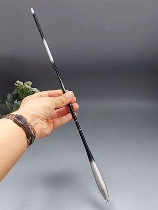 超短节高颜值的迷你小鱼竿,涂装漂亮质感好,握把防滑舒适,久钓不累,竿身轻盈腰力足,户外钓鱼控鱼稳。#超短节鱼竿 #小物钓鱼竿 #溪流钓鱼竿 #鱼竿推荐 #户外钓鱼