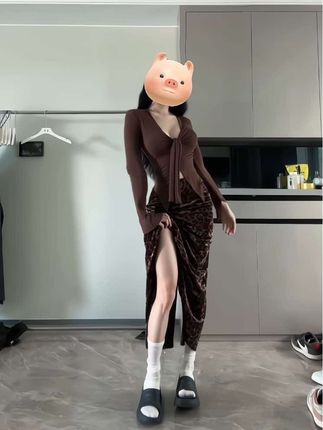 #辣妹穿搭 #ootd穿搭 #拽姐穿搭 #高级穿搭 #御姐 @DOU+小助手 @DOU+上热门