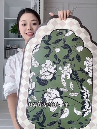 浴室就应该选这种地垫,吸水性好还巨防滑,脏了直接一拖就干净了超方便,颜值也特别高。#强烈推荐 #地垫#浴室地垫 #吸水防滑#还好用不贵