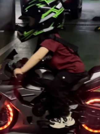 带你去诗和远方呀#儿童电动摩托车推荐