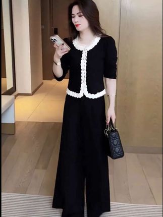 时尚洋气套装女2025春秋新款小香风蕾丝拼接T恤阔腿裤显瘦两件套#时尚洋气套装#小香风蕾丝拼接T恤#阔腿裤#时尚穿搭 #时尚女装穿搭 @DOU+上热门