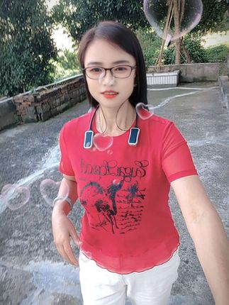 亲爱的兄弟姐妹们,大家上午好!感谢你们的支持和陪伴。在家无聊。管他呢开心就好。身体健康比什么都重要快乐分享 健康生活