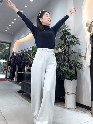 自信不是外界给的,而是一件合身的衣服带给你的光芒✨✨#毛衣 #牛仔裤 #秋季搭配 #李亿碗 #穿搭