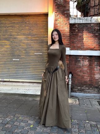 170 / 105 这个颜色真的很秋天 #今日穿搭 #长裙 #氛围感