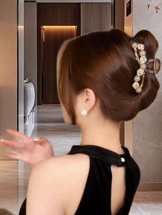 #头饰发饰 #抓夹 #抓夹用法 #盘发教程 #美出高级感 @DOU+上热门 @顺风姐168