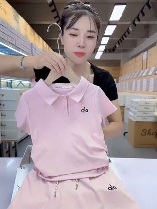 女童穿搭 喜哇~好美的粉色系pro领套裙两件套##源头工厂 #女童穿搭 #好看不贵 #源头工厂直播 #好看的衣服都在这里