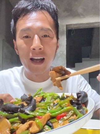 生活很累,但是很充实,没有什么大欲望,吃饱喝足,就感觉很幸~ #我的乡村生活 #好物推荐 #强烈推荐 #好物分享