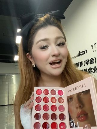 #新手化妆教程 #美妆美妆 #神仙眼影盘呀