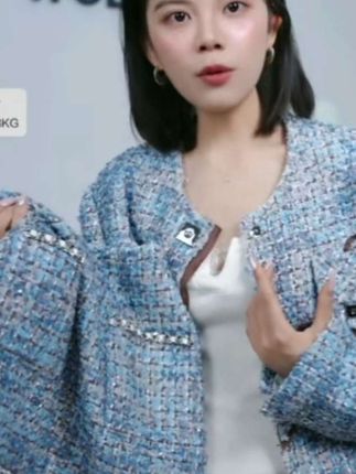 H·GENTEEL荷高23年新冬女小香风粗花呢气质半裙GCD41700526-1#出游穿搭 #新衣服可以治愈各种不开心 #春秋穿搭 #时髦穿搭 #穿搭小心机