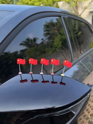 如果信仰有颜色那一定是中国红国庆节快到了,红旗小摆赶紧安排起来,放在车里家里办公室都合适#车载摆件 #创意摆件 #国庆