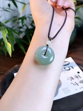 #创作灵感 #高档新款平安扣吊坠 #平安扣吊坠 #高端大气 #气质时尚
