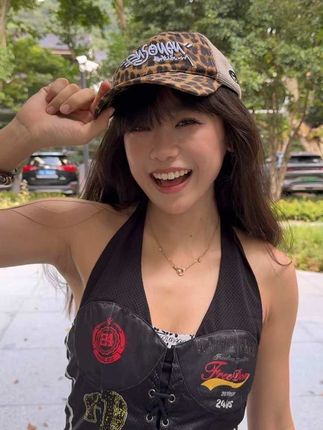 🛹我要怎么说我不爱你 #滑板 #滑板女孩 #转场 #把妹王 #感觉至上 @全品体育
