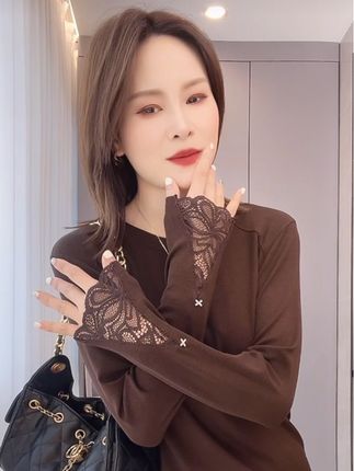 #设计感长袖蕾丝#宽松型女#休闲风T恤#圆领休闲#百搭上衣