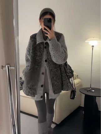 #秋冬穿搭 #宽松版型 #洋气减龄#简约穿搭 #韩式穿搭