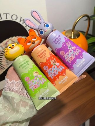 快快快快快快,手速拼起来!妈妈们,兔头妈妈的联名款牙膏太可爱了,不爱刷牙或者刷牙敷衍的小朋友一定要给他试试这个!#兔头妈妈牙膏#儿童牙膏#儿童牙膏推荐 #兔头妈妈