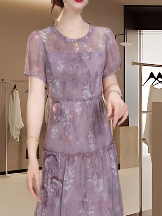 冰竹丝紫色碎花裙2025夏季新款时尚洋气优雅温婉宽松遮肉连衣裙子#高端大气 #优雅气质 #引领时尚潮流 #高贵优雅 #有运费险放心下单