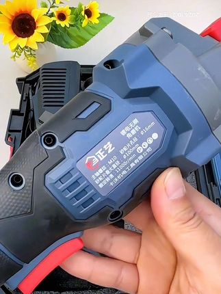 #大功率角磨机 #切割机 #切割 #抛光打磨 #高性能实用工具 @巨量千川