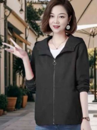 #女装穿搭 #休闲减龄穿搭 #上衣穿搭 #休闲百搭 #今日穿搭分享