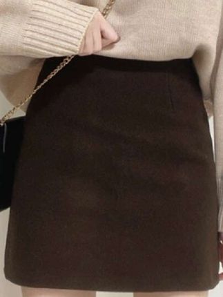 #上热门🔥 #【毛呢短裙女秋冬季外穿2025新款高腰显瘦防走光A字百搭包臀半身裙1】#好物推荐🔥 #高腰显瘦半身裙 #百搭毛呢半身裙 #时尚穿搭