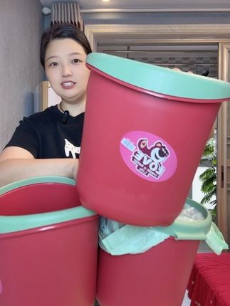 #拍一发三#草莓熊垃圾桶#带压圈垃圾桶#家用垃圾桶