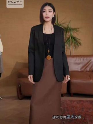 极简风V领西装百搭上衣外套,喜欢的姐妹可以入哦!#穿出高级感 #轻奢女装 #品质女装 #优雅气质 #通勤搭配