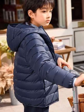 安踏轻薄羽绒服#高品质童装 #外套穿搭 #保暖穿搭 #保暖又好看 #谁穿谁好看 @抖加🔥上热门🔥dou+🔥热点宝 @巨量算数