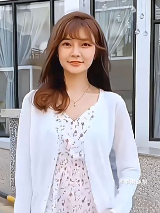 #气质女神穿搭 #披肩外搭针织开衫 #夏季特大码胖妹妹冰丝针织衫防晒薄款外套 #夏季穿搭 #时尚减龄穿搭 @安琪的衣橱 @DOU+上热门