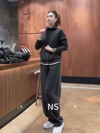 #秋季不露腿穿搭 #时尚套装 #慵懒风穿搭 #时尚休闲套装 #运动套装穿搭 @DOU+小助手