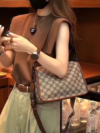 #单肩斜挎包#豌豆包#旅行包#托特包#简约@巨量千川 时尚 #简约