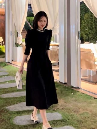 【当天发货】黑色长裙赫本风高级感连衣裙收腰 中秋 长袖气质显瘦小黑裙#高级感穿搭 #穿出自己的风格自信 #漂亮的裙子 #裙子穿搭 #连衣裙女裙子