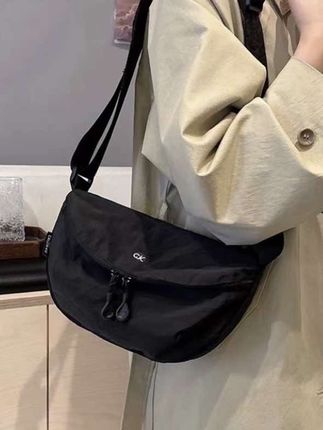 日系超轻防水男女百搭单肩斜挎包轻便实用马鞍包9002#马鞍包 #斜挎包 #单肩包 #通勤包 #包包推荐