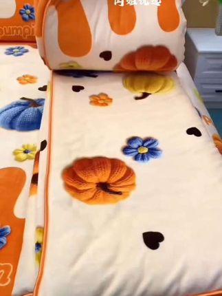 这款牛奶绒四件套,真的太适合秋冬了!摸起来软软糯糯,就像躺在云朵里,温暖又治愈。床品选它,幸福感飙升! #面料柔软舒适 #强烈推荐#柔软亲肤 #家居好物 #舒适