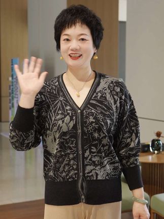 【温暖相伴,月满衣襟,中秋佳节,美衣相伴】🌕#妈妈装#中老年女装 #时尚妈妈装