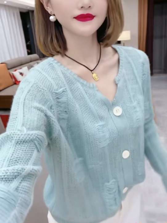 #强烈推荐 #优雅气质 #每日分享 #春秋穿搭 #针织开衫