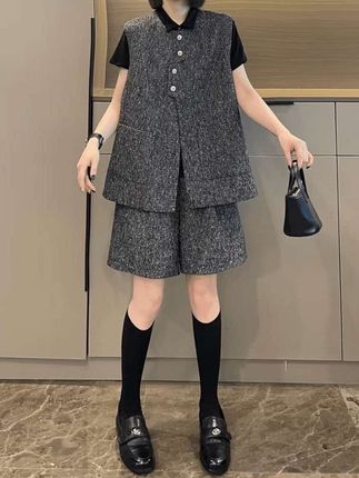 #中性风入秋穿搭灵感 #被秋日氛围感穿搭拿捏了 #晒出你的硬核穿搭公式 #梨形身材穿搭大赏 #显瘦穿搭