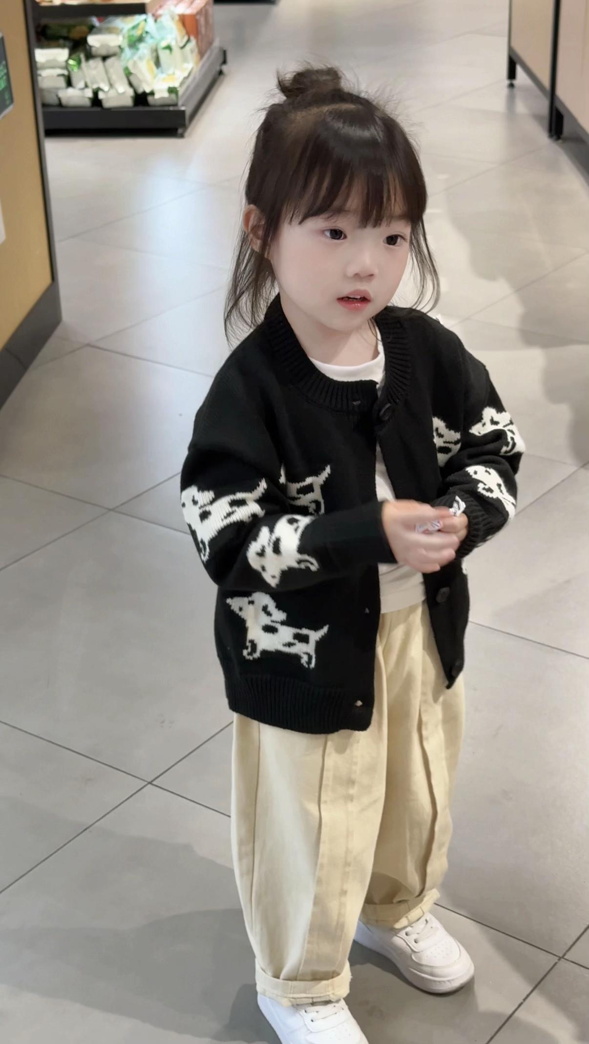 带好孩子 照顾好自己的健康和情绪 这场人生你就赢了一大半 其余的其余 人生自有安排#我的女孩👧🏻 #生女儿就是用来打扮的