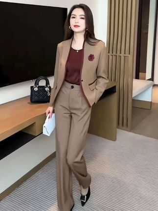 时尚潮流百搭精品女装#新中式穿搭成为中秋宠儿#谁能拒绝秋日学院风穿搭#早秋叠穿万能公式来了#晒晒我的秋日穿搭#小个子秋冬穿搭