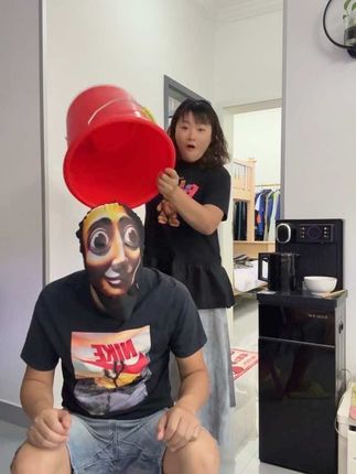 #家庭搞笑 #搞笑 #搞怪 #逗比夫妻日常 @DOU+上热门 #感谢抖音官让我上热门🔥🔥