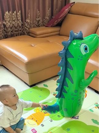 宝宝的发泄出气筒!太有意思了!#不倒翁 #恐龙来了 #小朋友玩具