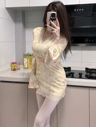 一样排队噢 #甜妹 #反差 #清纯